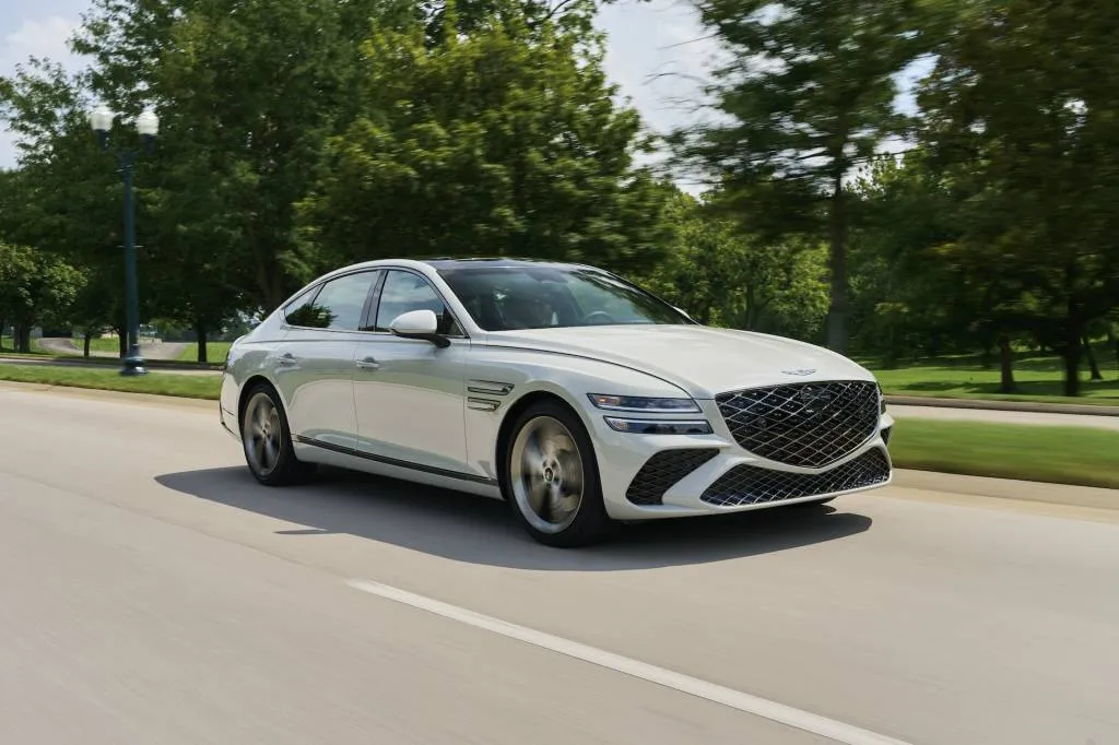 2025 Genesis G80