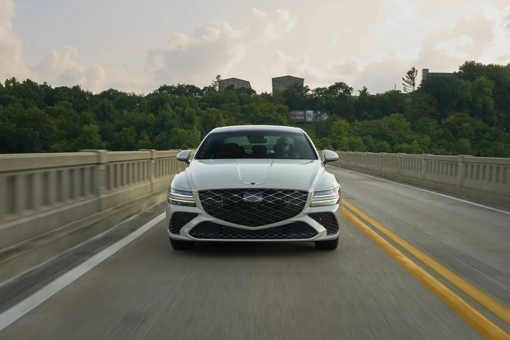 2025 Genesis G80