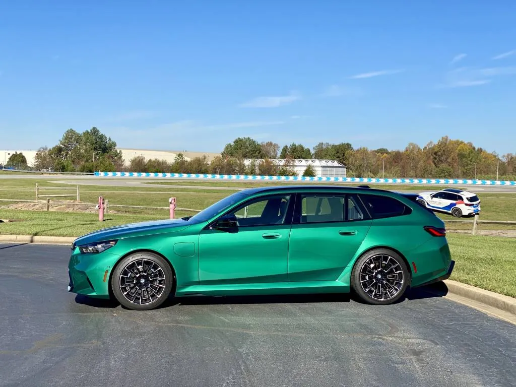 2025 BMW M5