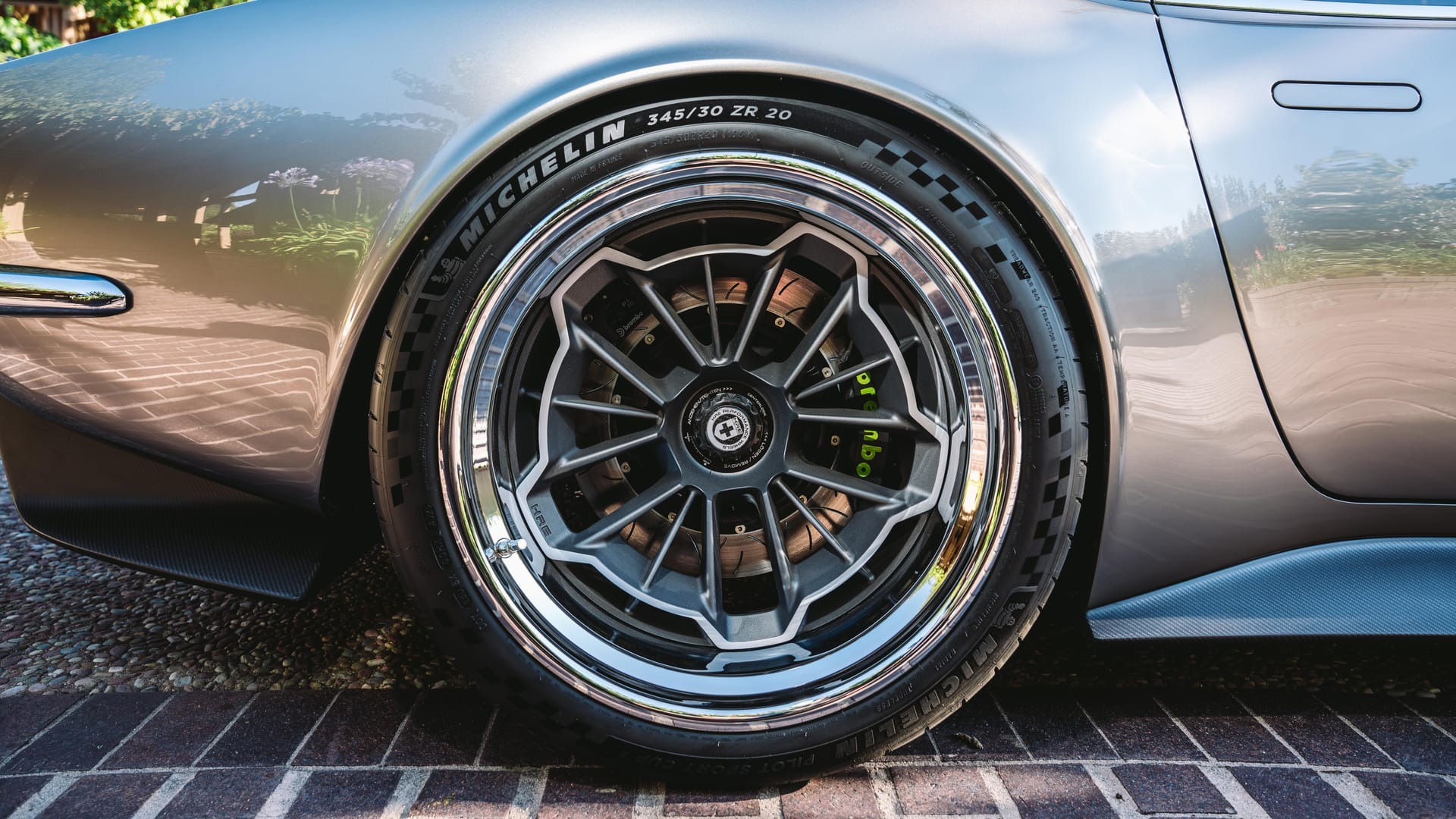 Aston Martin DBS "Octavia"