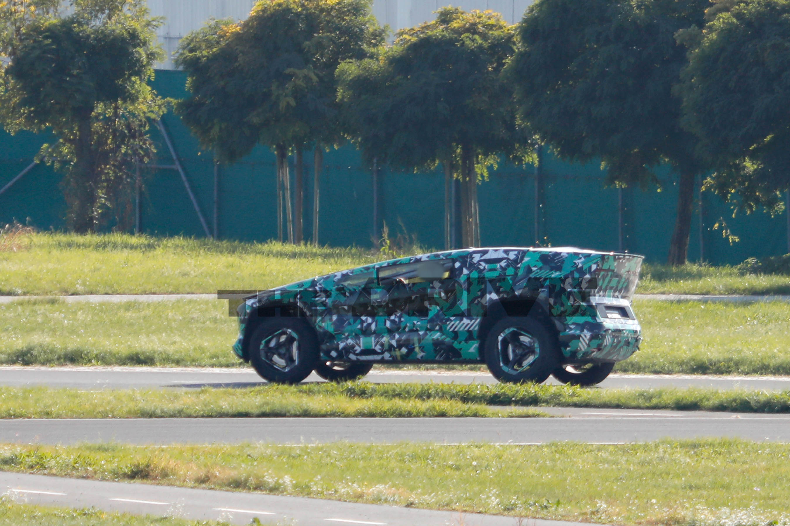 2027 Ceer Motors SUV spy shots